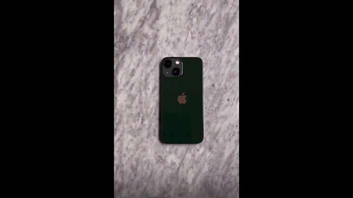 iPhone 13 màu Xanh lá cây