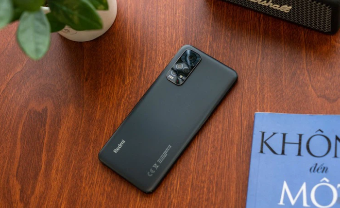 Mặt lưng Redmi Note 11