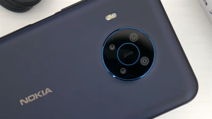 Nokia X100 có mức giá hấp dẫn từ 5,7 triệu đồng