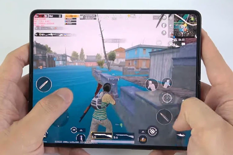 Samsung Galaxy Z Fold3 5G cho trải nghiệm game “đáng gờm” với màn hình rộng đến 7,6 inch