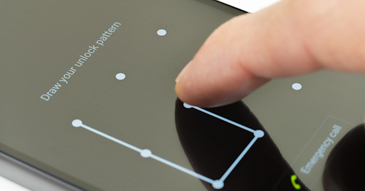 Vẽ nối các điểm tròn để tạo thành mẫu hình khóa màn hình Samsung