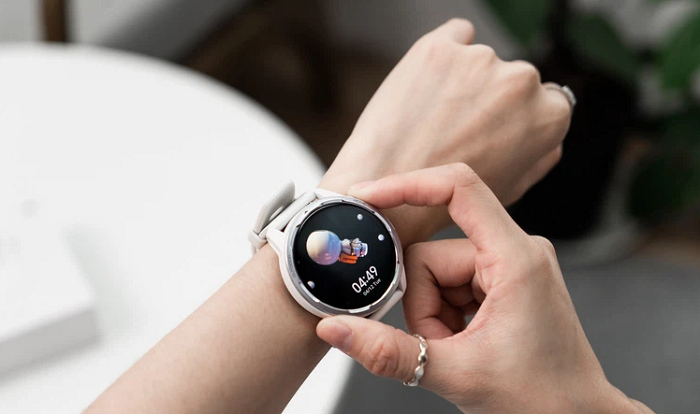 Xiaomi Watch S1 Active cũng hỗ trợ GPS đa hệ thống, băng tần kép