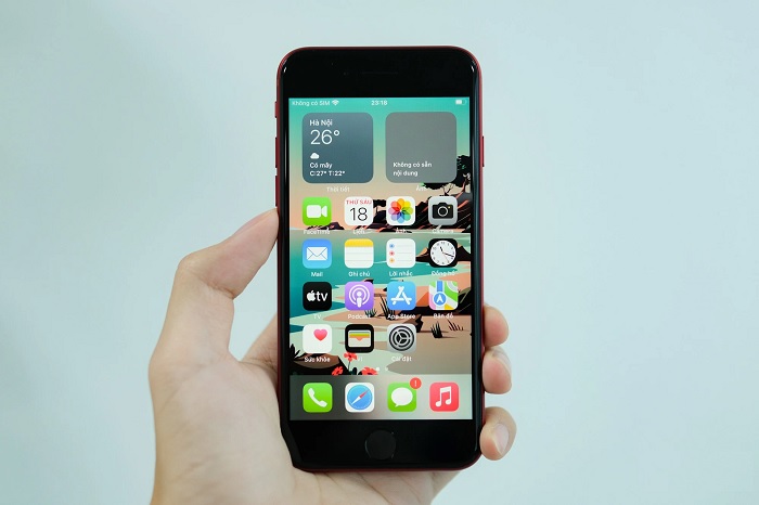 iPhone SE 2022 sở hữu thiết kế nhỏ gọn