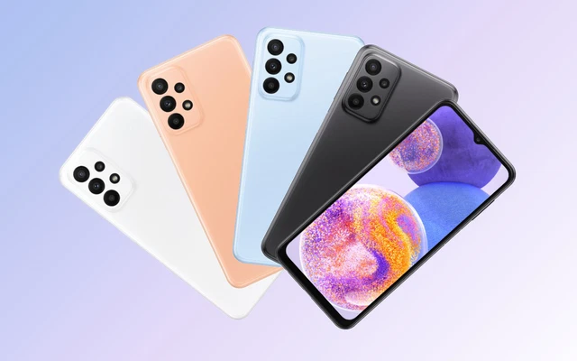 Galaxy A23 nổi bật với cụm camera được làm nhô ra một chút so với mặt lưng