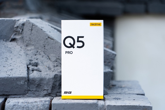 Hộp đựng realme Q5 Pro