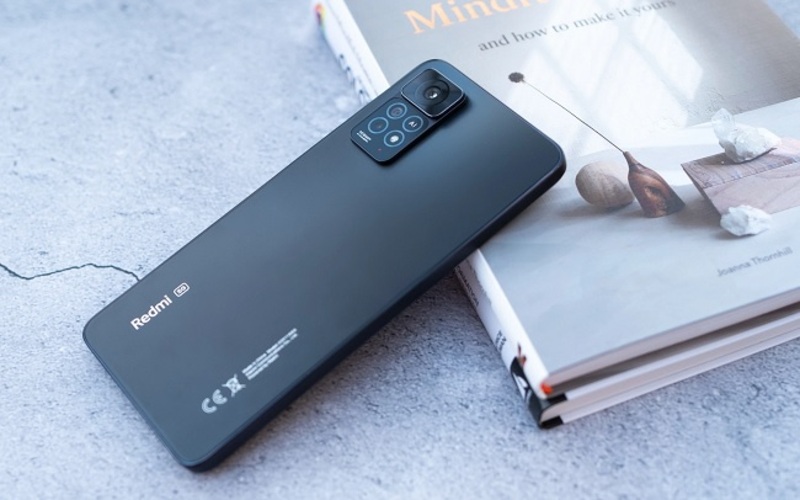 Redmi Note 11 Pro 5G với mức giá chỉ hơn 8 triệu đồng sẽ là lựa chọn lý tưởng dành những người dùng tìm kiếm một chiếc điện thoại tốt để chơi game trong phân khúc cận cao cấp.
