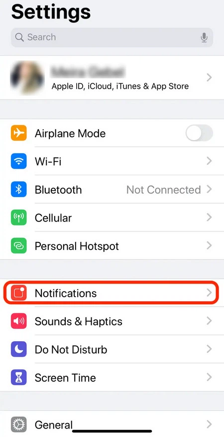 Tìm và bấm vào tùy chọn Thông báo (Notifications) từ menu Settings