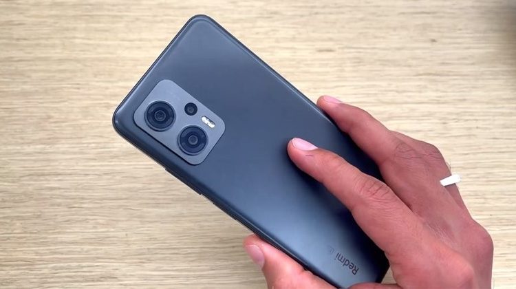 Xiaomi Redmi Note 11T Pro là sản phẩm mới nhất của Xiaomi với cấu hình mạnh mẽ và tính năng nổi bật. Hãy xem hình ảnh để được khám phá vẻ đẹp và sức mạnh của sản phẩm này nhé!