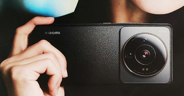 Nếu so sánh về thông số camera thì có lẽ Xiaomi 12S Ultra chiếm phần ưu thế hơn