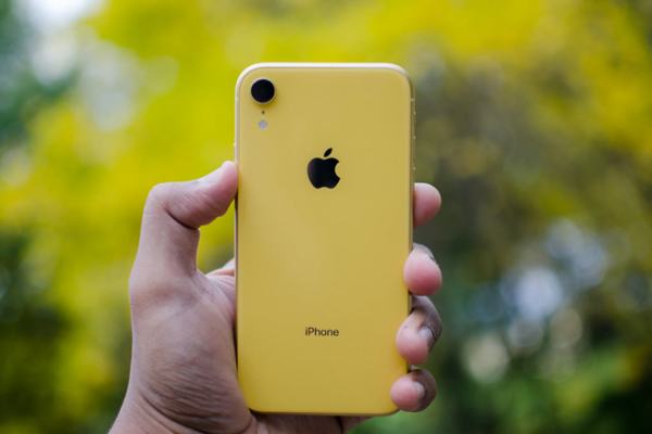 Cận cảnh iPhone 11 Pro vừa mở bán: Màu nào đẹp nhất?