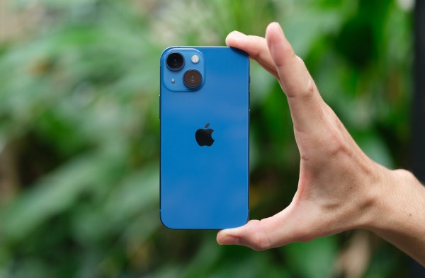 Đánh giá iPhone 11 Pro Max màu xanh - Phiên bản hot 2022