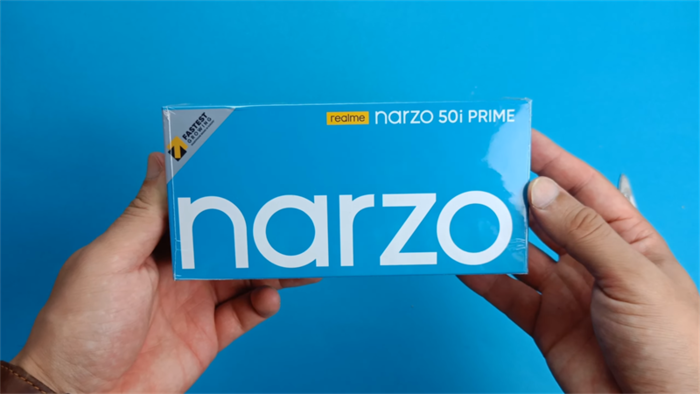Phong cách đóng hộp của Realme Narzo 50i Prime rất quen thuộc với người dùng