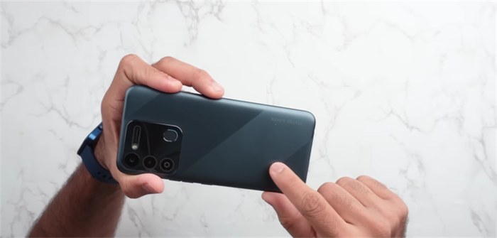 Tecno Spark 9 có thiết kế khá ôm tay