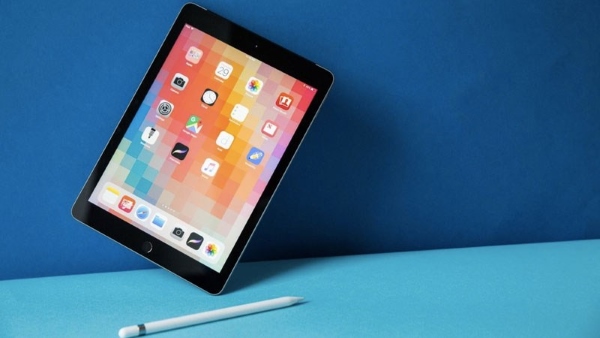 So sánh iPad Gen 8 và iPad Pro 10.5