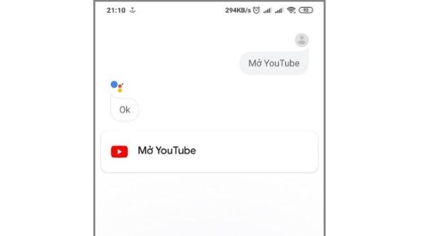 Bạn hãy thử ra lệnh “Mở YouTube”