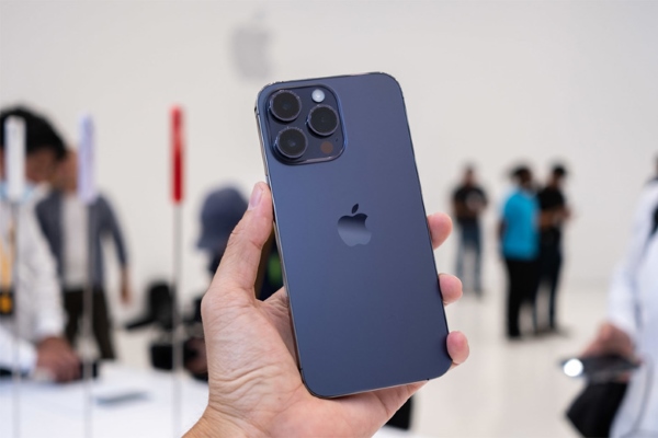 Dòng iPhone nào bền nhất