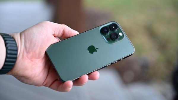 Dòng iPhone nào bền nhất