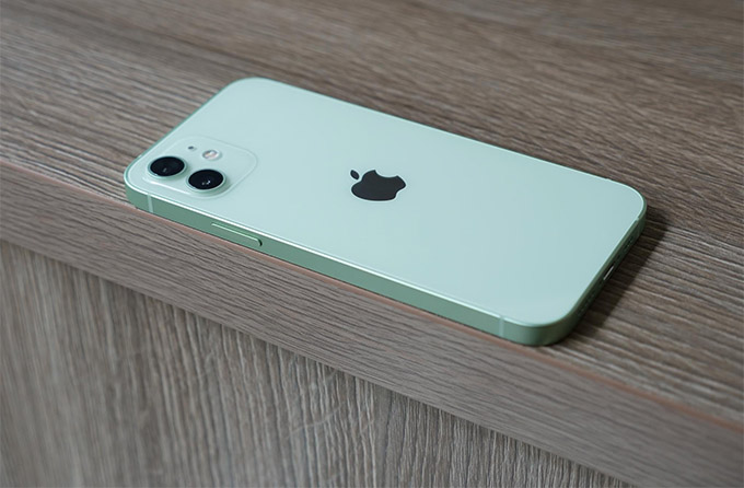 iPhone 12 màu xanh thanh lịch 