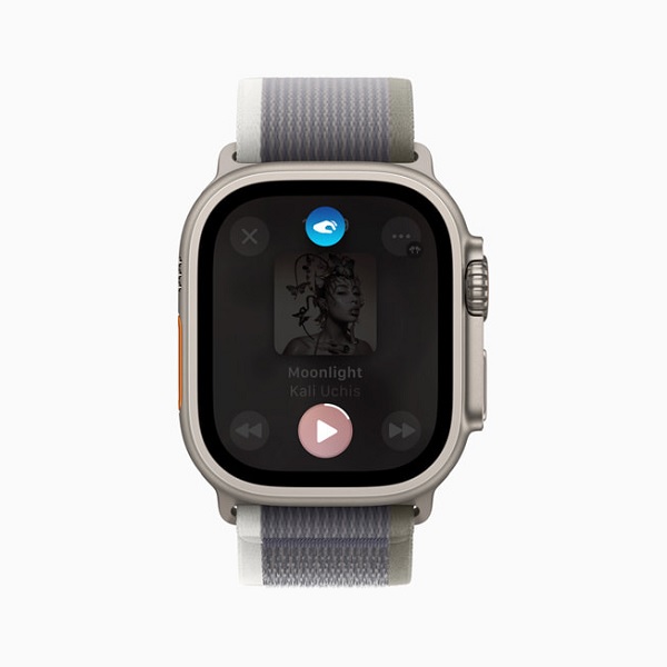 A group of smart watches

Description automatically generated