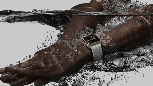 Apple Watch Series 2 (2016).