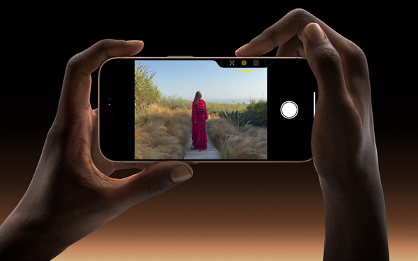 Hãy thử đóng và mở lại ứng dụng Camera khi nhận thấy camera trước bị mờ