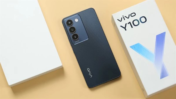 Vivo Y100 là mẫu điện thoại thông minh tầm trung mới ra mắt của Vivo