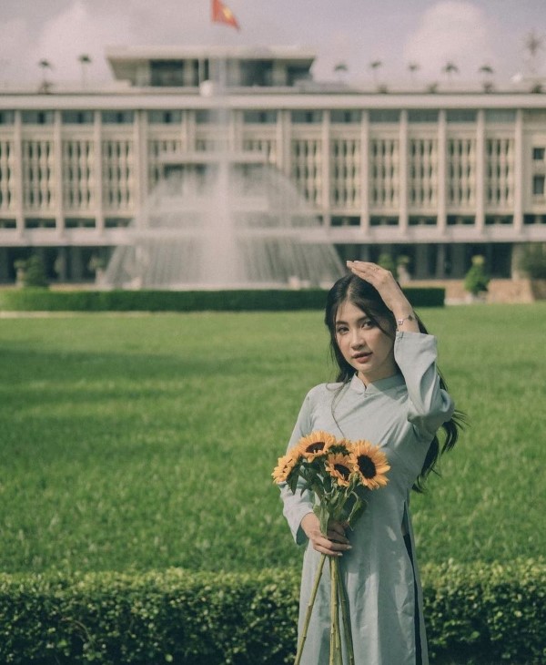 Dinh Độc Lập đã trở thành điểm đến lý tưởng để chụp ảnh Tết