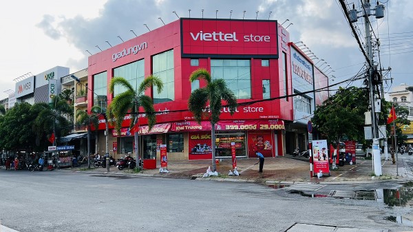 Tham khảo các sản phẩm chính hãng tại Viettel Store