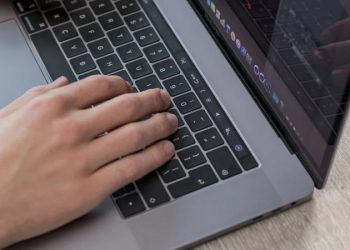 Cách test bàn phím Macbook tại nhà nhanh chóng và chuẩn xác