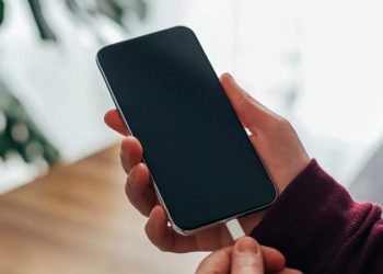 Hỏng chân sạc iPhone, khắc phục chân sạc iPhone bị lỏng đơn giản