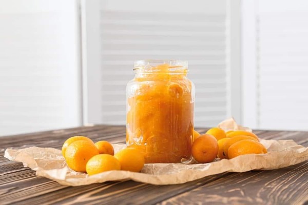 Thành phần có độ sánh nhẹ, màu vàng tươi đẹp mắt