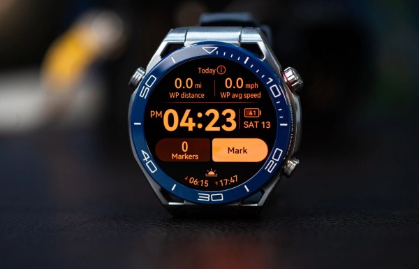 Huawei Watch Ultimate là một “trợ lý sức khỏe” thông minh