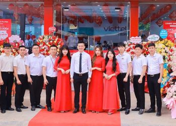 Tưng bừng khai trương siêu thị Viettel Store mới tại TP. Vĩnh Yên, Vĩnh Phúc