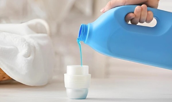 Sự khác nhau giữa nước giặt cửa trước và cửa trên