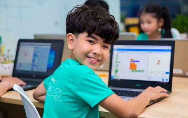 Phần mềm Scratch dành cho trẻ từ 8 tuổi trở lên