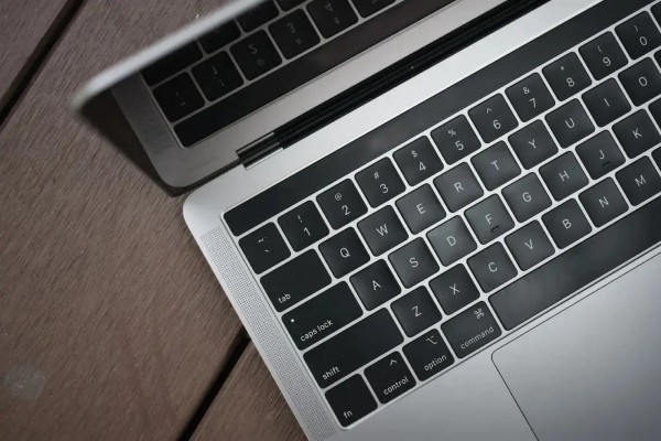 Những phím tắt kết hợp với Shift, Option, Control