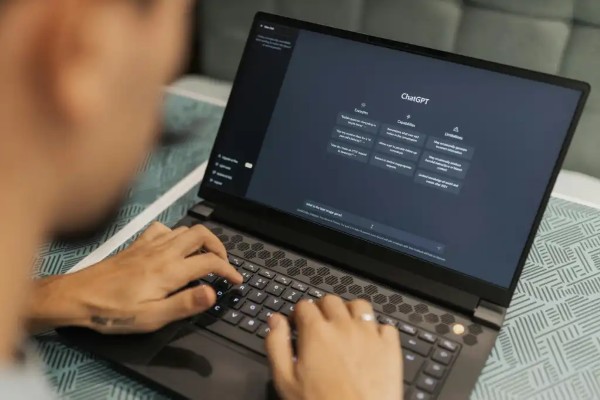 Dùng phần mềm chụp lại màn hình lịch sử tra cứu Chat GPT