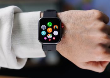Đánh giá Huawei Watch Fit 4 Pro: Thiết kế mỏng nhẹ, màn hình sắc nét, pin khỏe, chống nước tốt, nhiều chế độ luyện tập