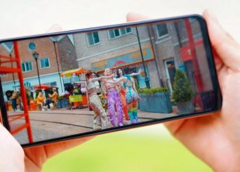 Lý do nên mua Vivo Y28: Màn hình 6.68 inch, pin 6.000 mAh