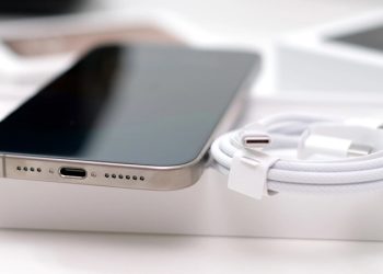 Nên mua cáp sạc iPhone hãng nào? Top 10 dây cáp sạc iPhone tốt nhất 2025