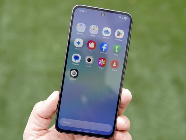 Samsung Galaxy A36 trang bị tấm nền Super AMOLED 6.7 inch Full HD+