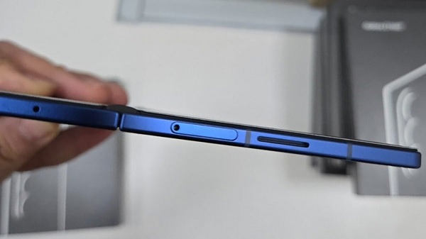 Ảnh thực tế Samsung Galaxy Z Fold7 bấy ngờ xuất hiện với thiết kế siêu mỏng
