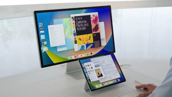 Người dùng có thể dùng cáp USB khi kết nối màn hình phụ