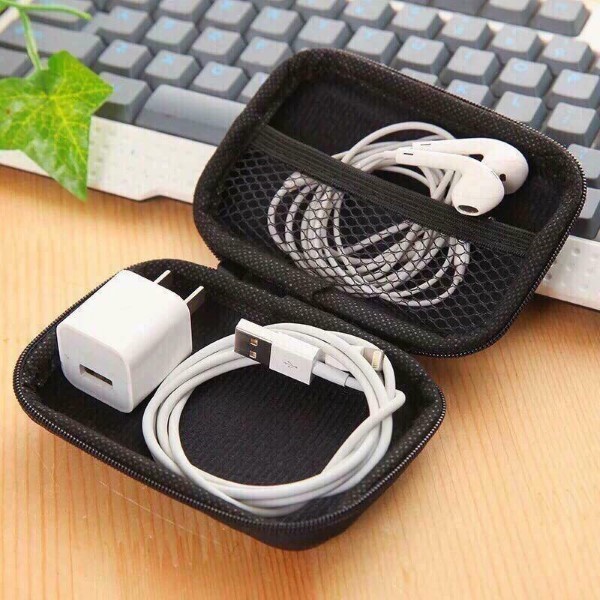 Sử dụng túi đựng phụ kiện để bảo vệ dây cáp khỏi va đập