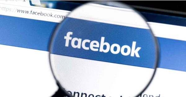 Truy cập thanh tìm kiếm trên Facebook
