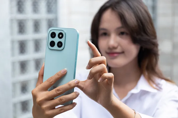 Thời lượng pin dài, sạc 35W siêu nhanh