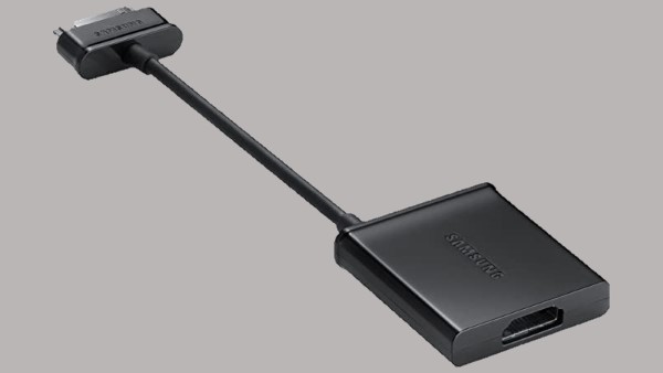 Dùng dây HDMI để kết nối adapter với máy chiếu