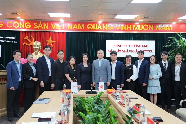 Viettel Store ký kết thoả thuận ghi nhớ hợp tác với Công ty Văn phòng phẩm Hồng Hà