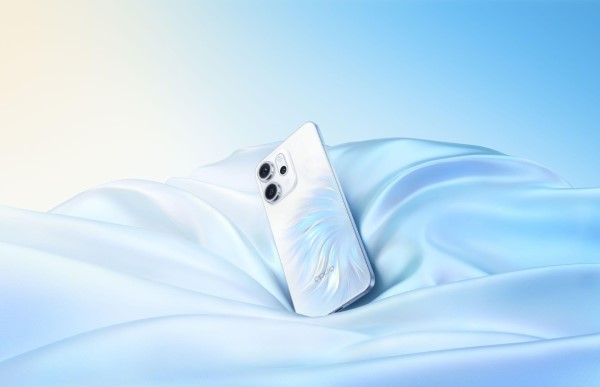 OPPO Reno14 xứng đáng là smartphone nổi bật tầm trung trong năm 2025 