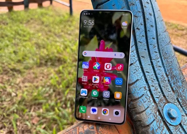 Xiaomi Redmi Note 13 Pro sở hữu màn hình AMOLED 6.67 inch, Full HD+